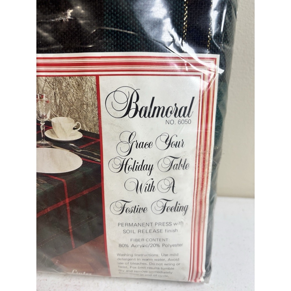 Lintex Balmoral Moire Plaid Tablecloth Red/Green/Golf Oblong 60" x 84" NEW